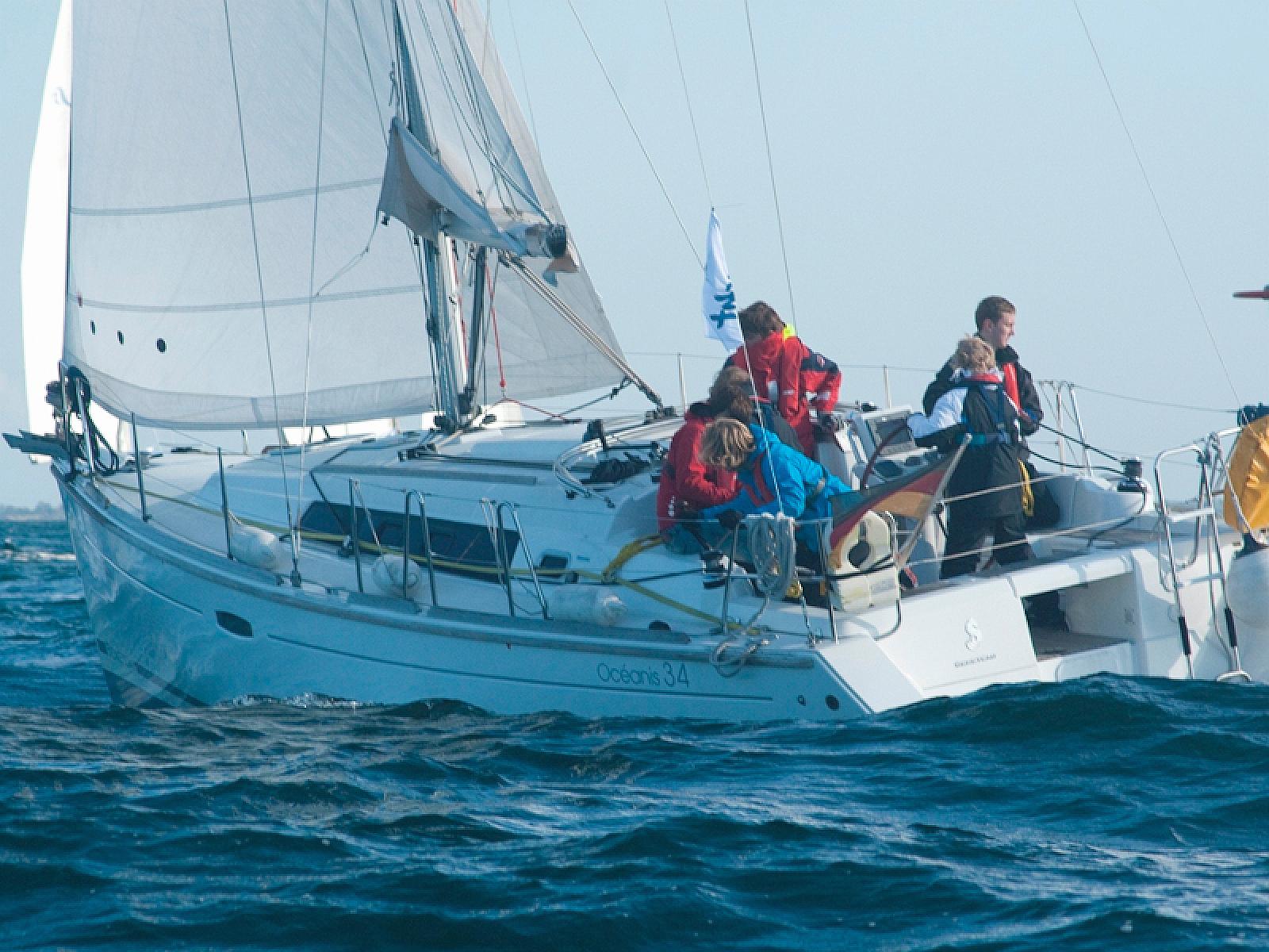 Oceanis 34 Dizzy Lizzy, Foto 4