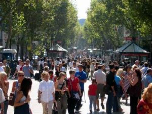 Spanien Yachtcharter: Las Ramblas - Flaniermeile und Hauptschlagader der Stadt