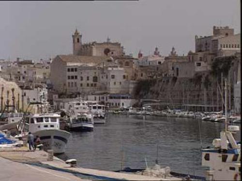Mallorca Charter: Ciutadella - Die alte Hauptstadt liegt am Ende eines langen Fjordes