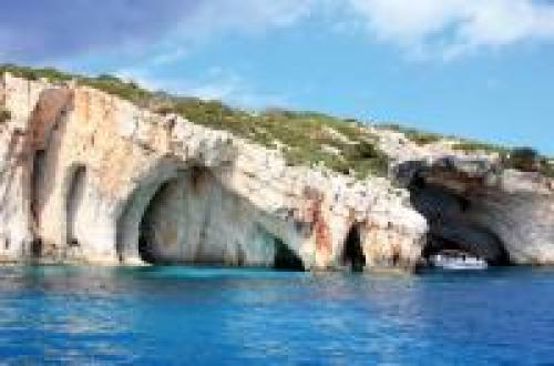 Ionisches Meer Yachtcharter: Berühmte Schiffswracks Bucht auf Zakynthos