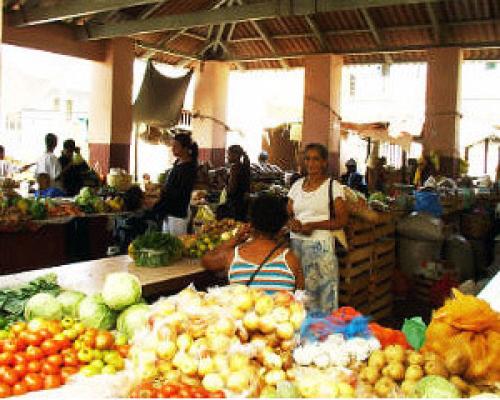 Kapverden Yachtcharter: Markt in Sao Felipe
