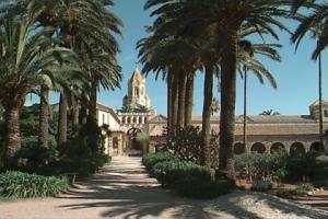Südfrankreich Charter: St. Honorat - Das Kloster lohnt einen Besuch