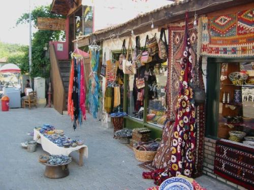 Türkei Charter: Laden in Göcek - Stoffe, Schmuck und vieles mehr