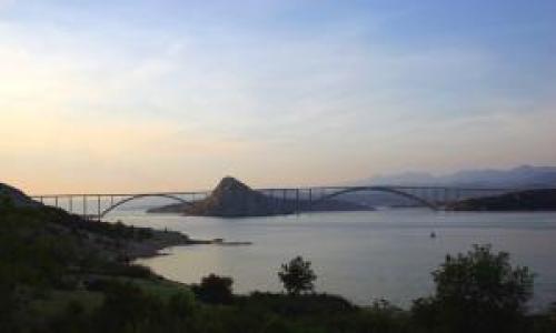 Istrien Kvarner Charter: Krk - Eine Brücke verbindet die Insel mit dem Festland