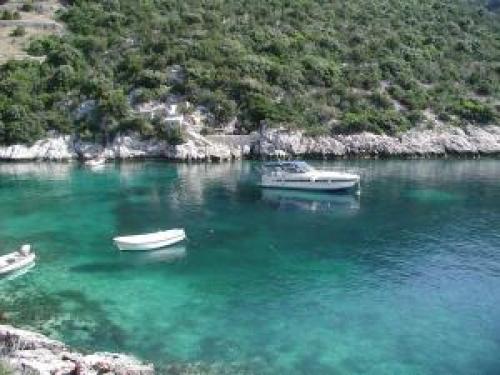 Dubrovnik / Montenegro Charterboot: Korcula - An der Nord- und Südküste gibt es einige schöne Felsenbuchten