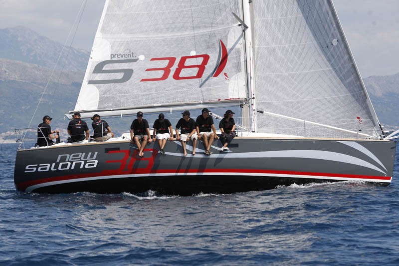 Salona 38 „KaninVin“ als Charteryacht