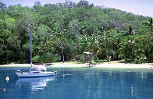 Great Barrier Reef Charter: Long Island - Geschützte Bucht zum Ankern