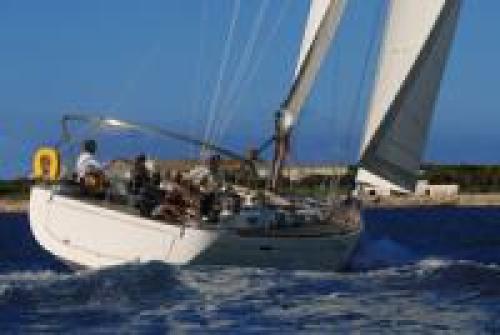 Dufour 525 Grand large: Breiter Komfort, innovative Lösungen
