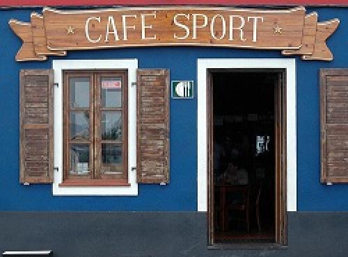 Bootscharter Azoren: Das Peter Café Sport ist weltberühmt 