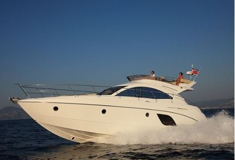 Monte Carlo 47 Fly Lamona, Foto 2