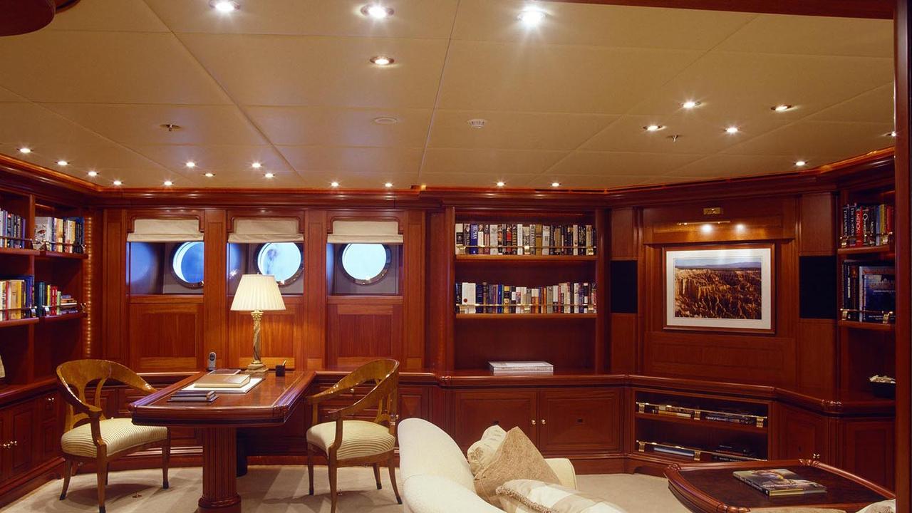 ATHENA – Interieur