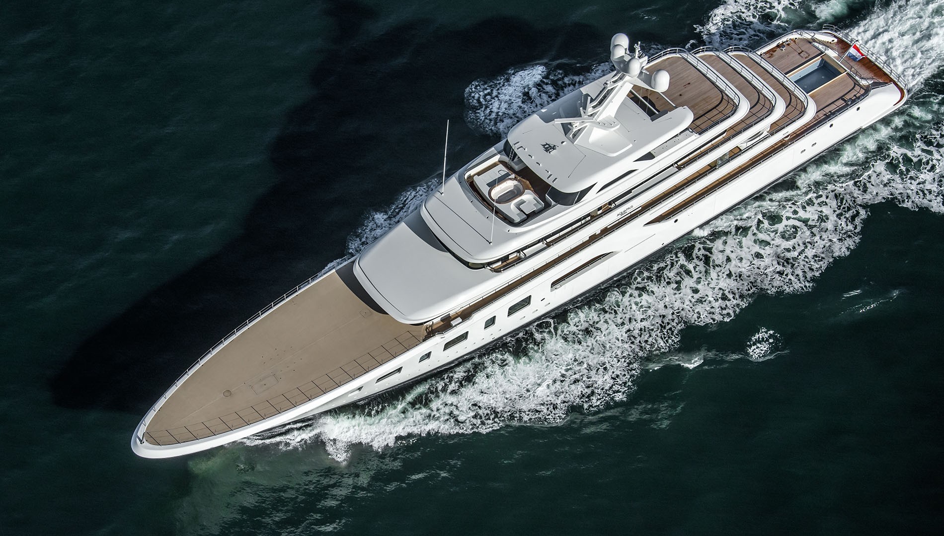 AQUARIUS – Lifestyle