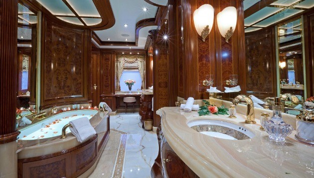 MARTHA ANN – Interieur