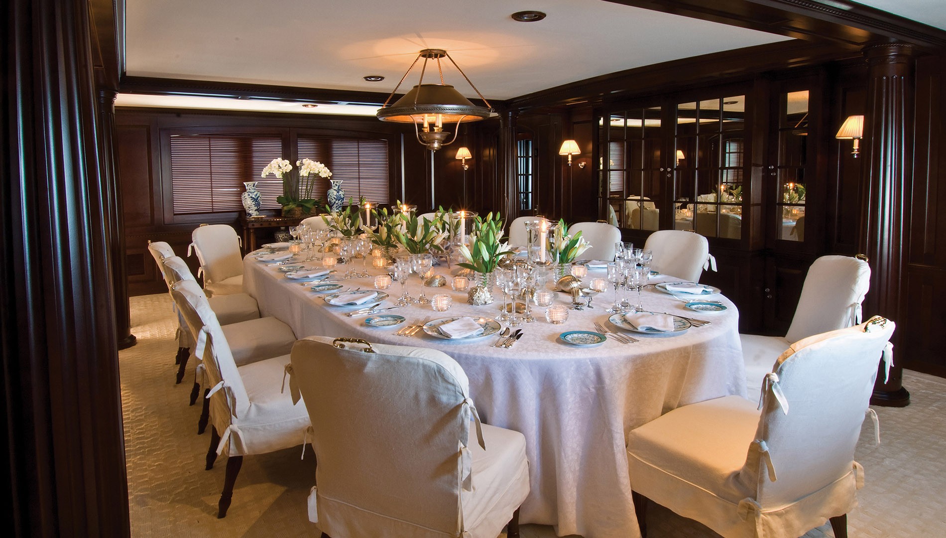VIRGINIAN – Interieur