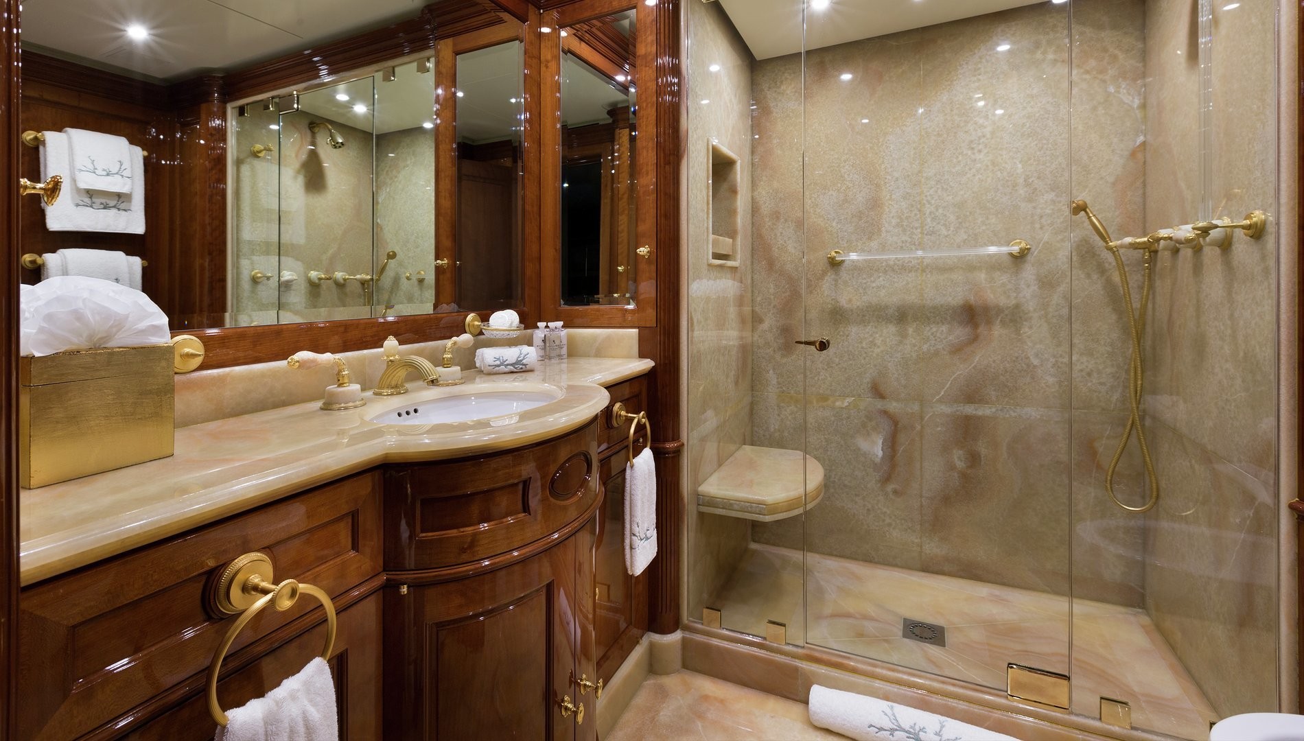 KATHARINE – Interieur